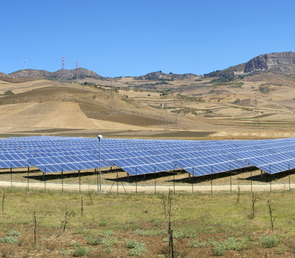 DRI acquires Solar Portfolio (166 MWp) in Italy © Capcora